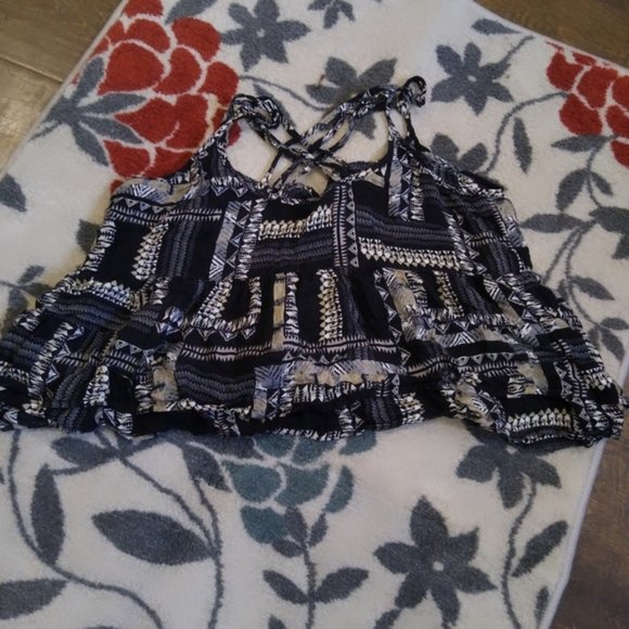 Aeropostale Crop Top Women's Size L - Picture 4 of 10